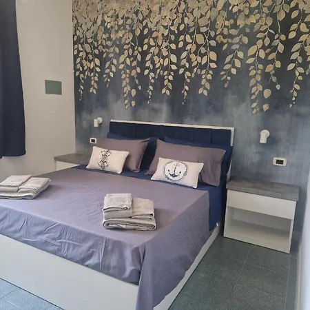 Nina's House , Di Carolina 300 Dal Mare