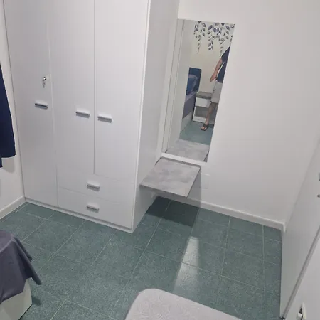 Appartamento Nina's House , Di Carolina 300 Dal Mare Isca Marina